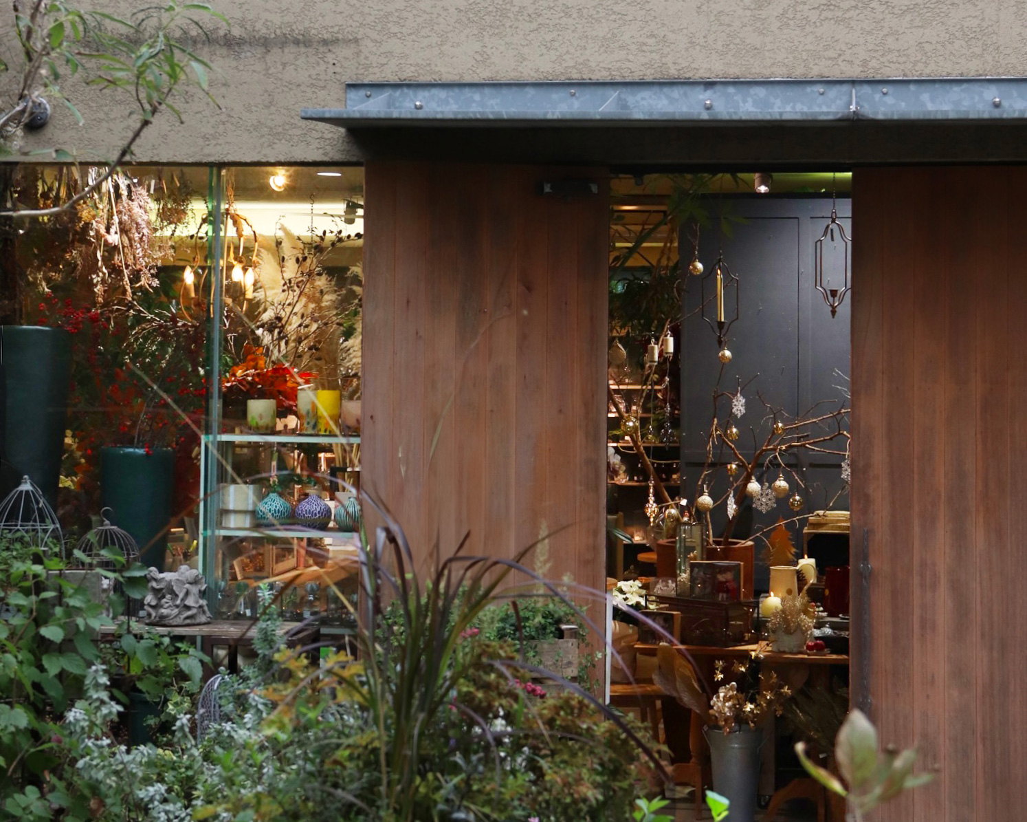 店主のこだわりが詰まったお花屋さん〜NAVEL GREEN（ネーブルグリーン）〜